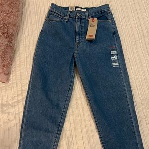 Levi’s High-Waisted Taper jeans